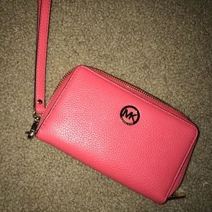 Mercer Large Leather Smartphone Wristlet